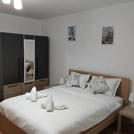 Apartment Elegance Studio Veteranilor Bucharest