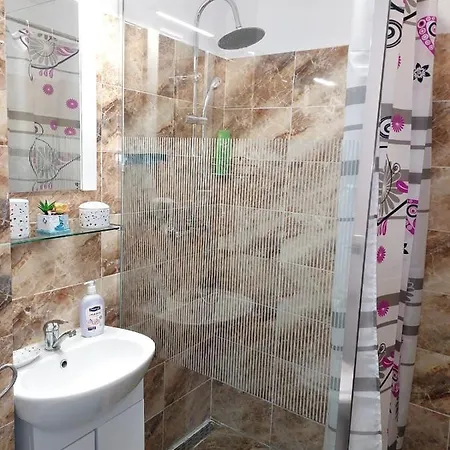 Apartment Elegance Studio Veteranilor Bucharest