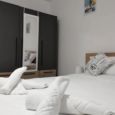 Apartment Elegance Studio Veteranilor *